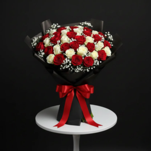 Dark Elegance Love Rose Bouquet